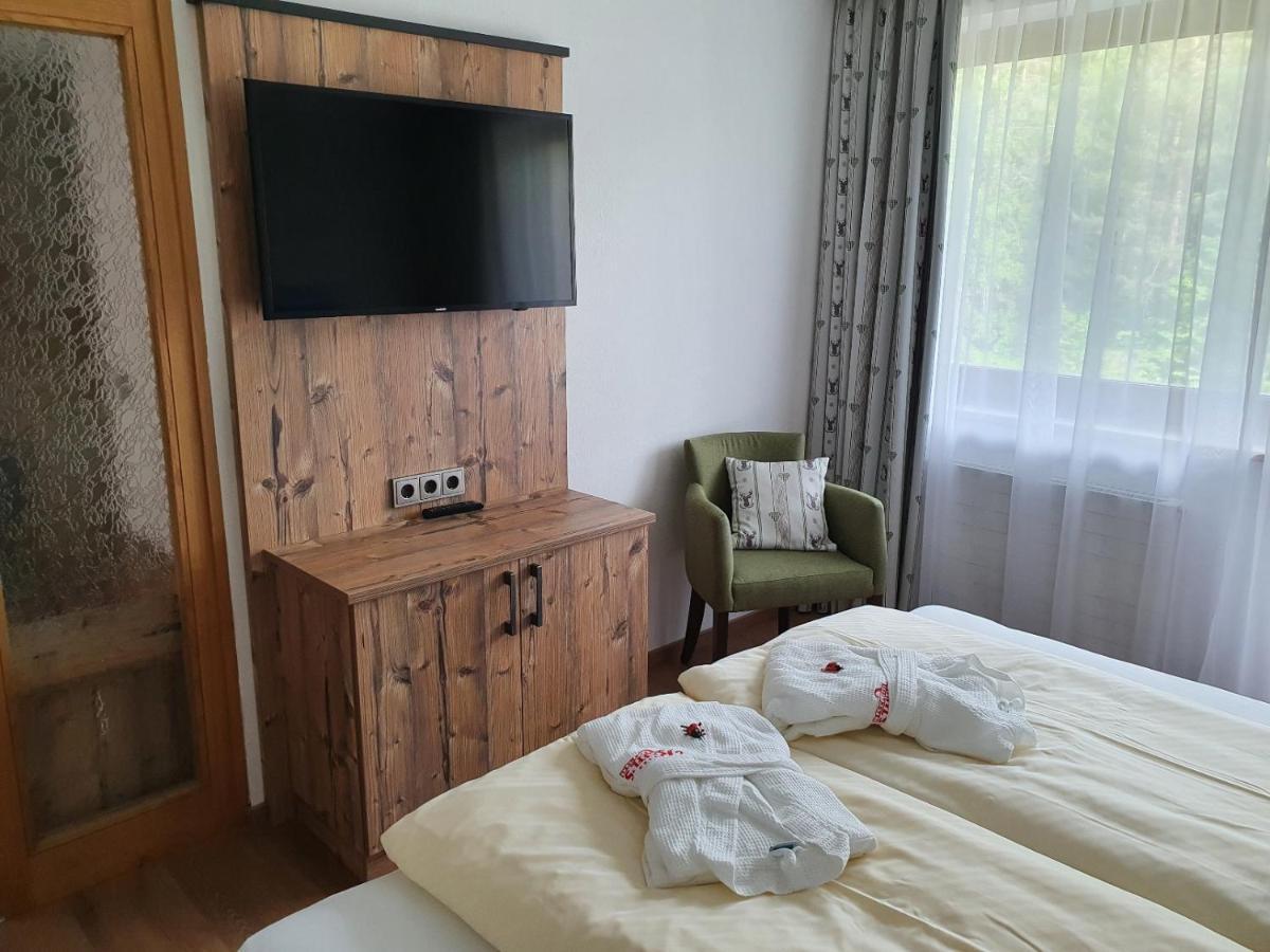 Raffl'S Hotel Лойташ Экстерьер фото