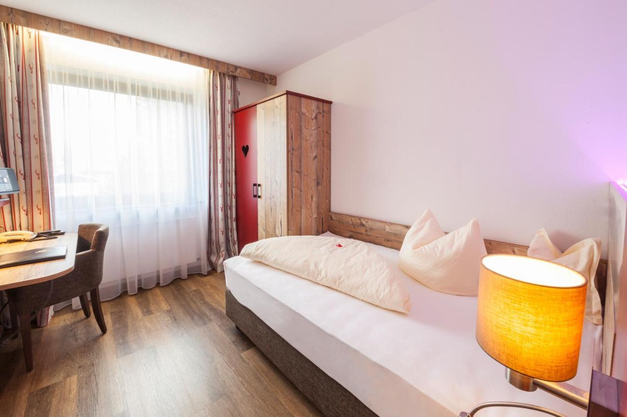 Raffl'S Hotel Лойташ Номер фото