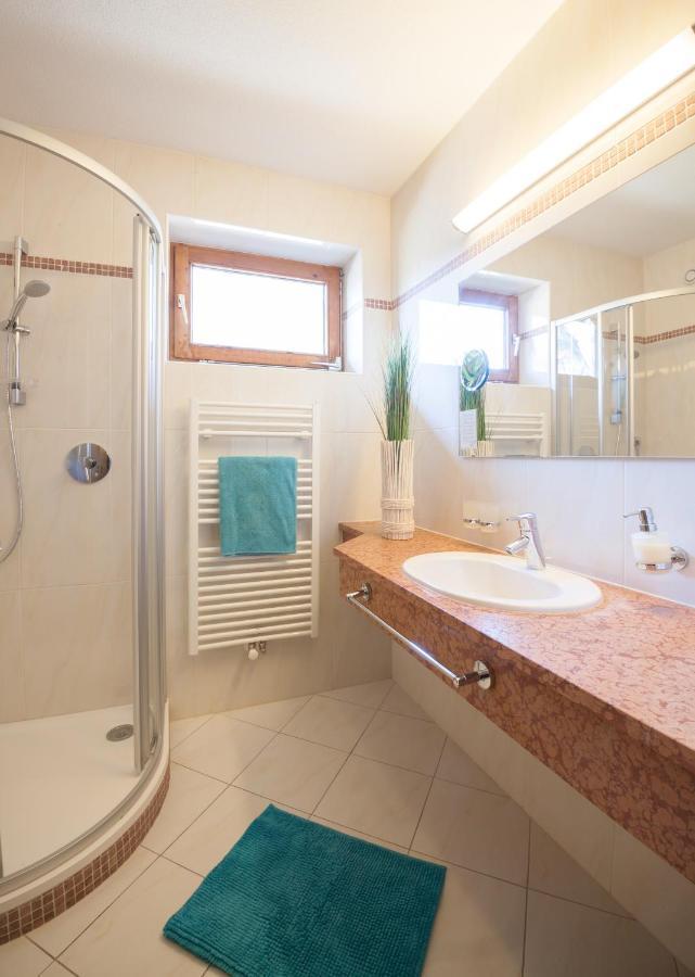 Raffl'S Hotel Лойташ Экстерьер фото