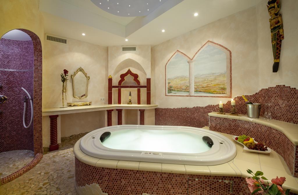 Raffl'S Hotel Лойташ Экстерьер фото